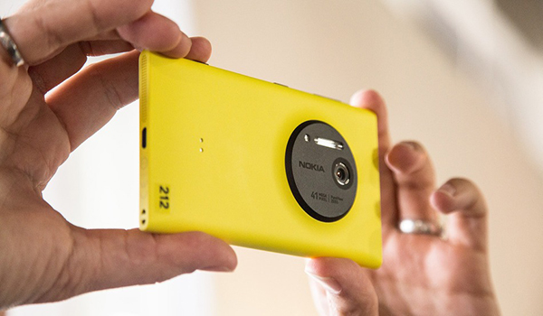 nokia-lumia-1020-thumb