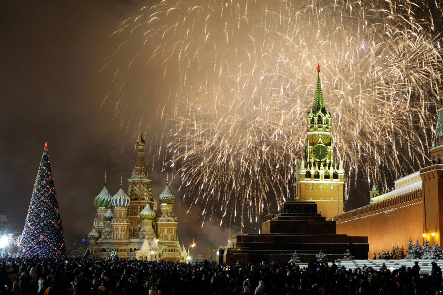 Moscow-yeni-yıl-2015