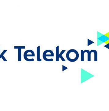 Türk Telekom K8 vs Turkcell Venus V3 Karşılaştırması